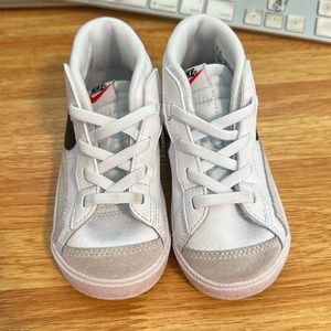 Toddler Nike blazer mid 8c